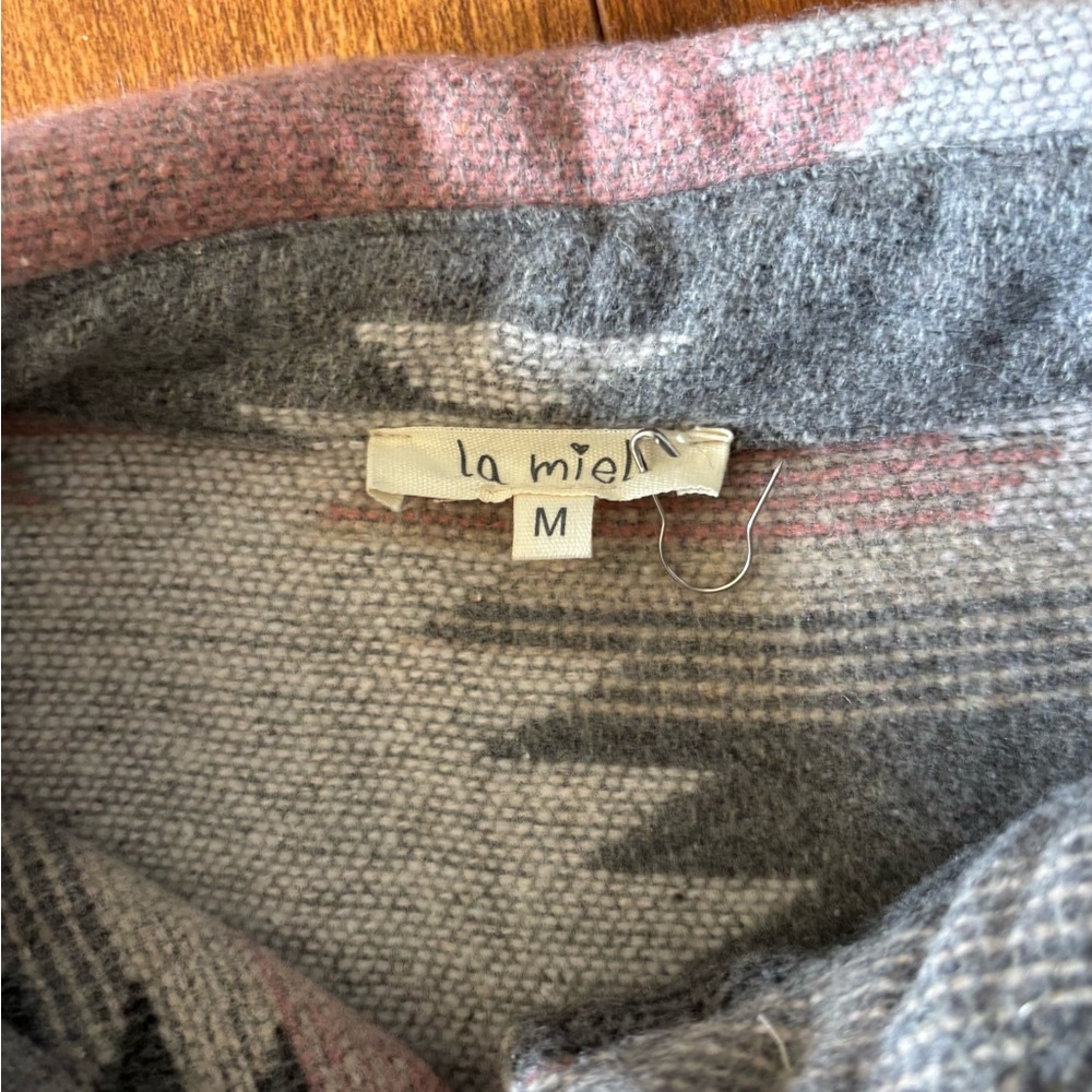 Aztec Patterned Jacket NWOT - Picture 6 of 7